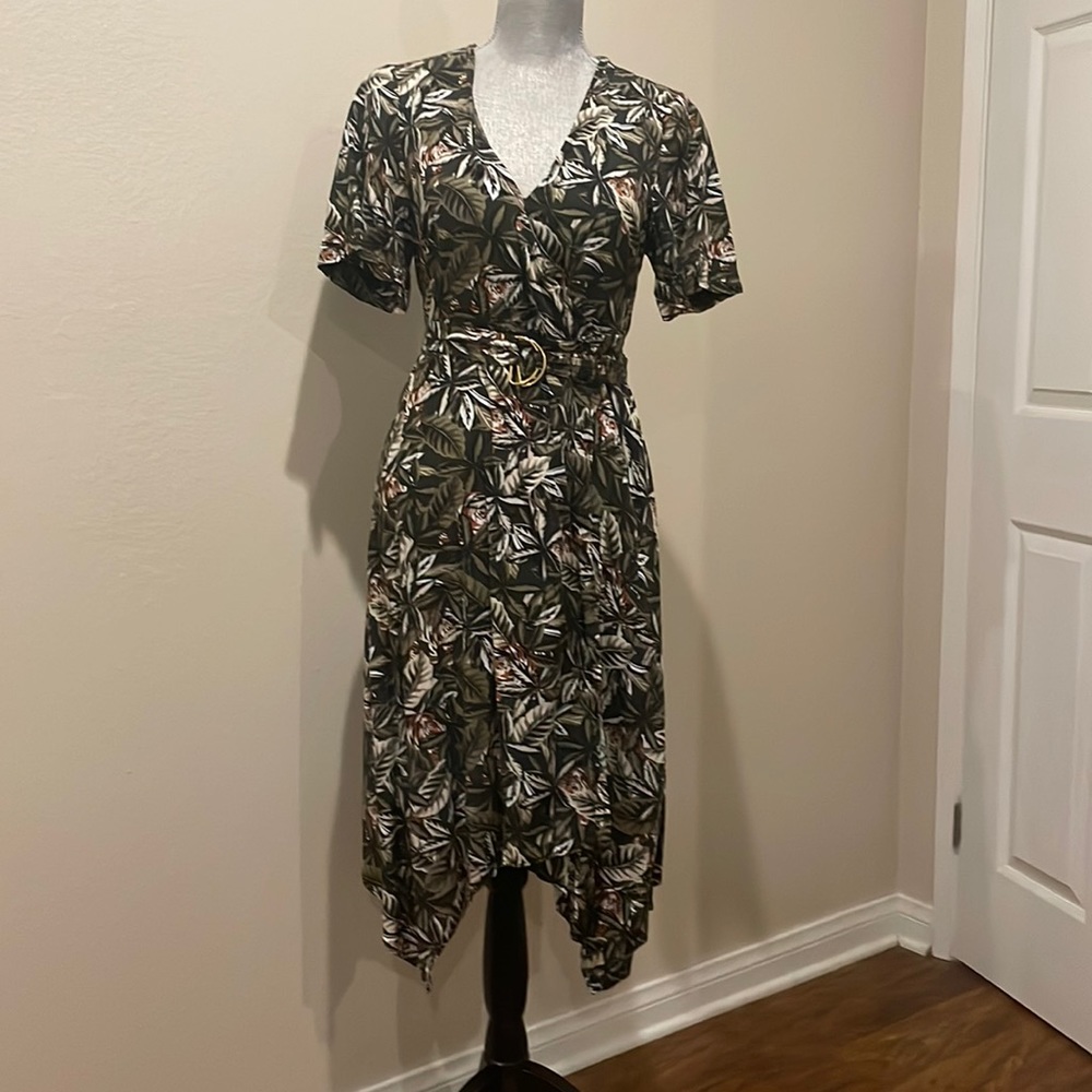 Banana Republic Handkerchief Tiger Short Sleeve Midi Dress Petite